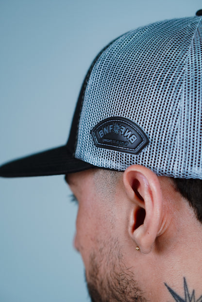 Gorra BBBLUE Disciples Insignia-N Negro Gris