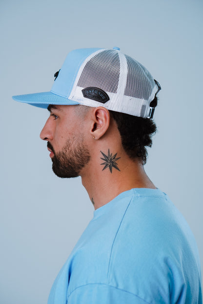 Gorra BBBLUE Disciples Insignia-N Baby Blue Blanco